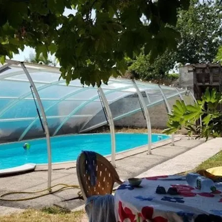 别墅 Le Logis De Sainte Ozanie